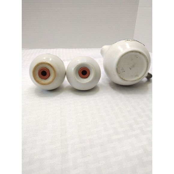 Vintage Salt And Pepper Shakers‎ Metlox Sculpted Grape Pattern - Picture 2 of 8